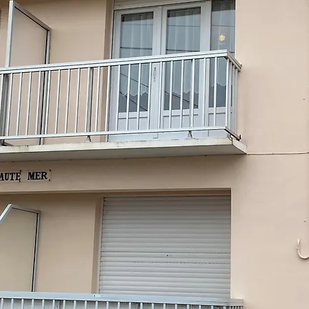 Bel Renove Avec Terrasse Et Parking Prive, Proche Plage - Fr-1-730-44 Apartment